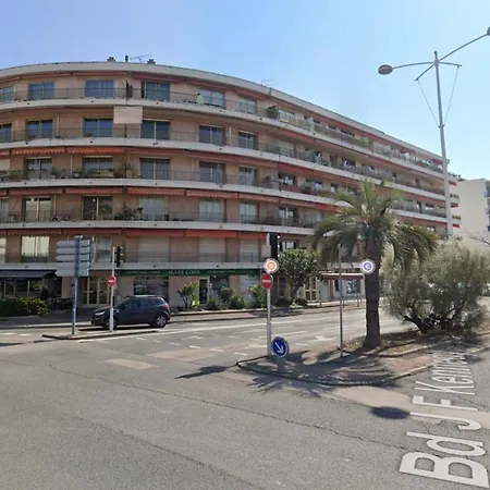Cagnes-sur-mer, Bord De Mer, Cote D'azur 케인즈수르메르